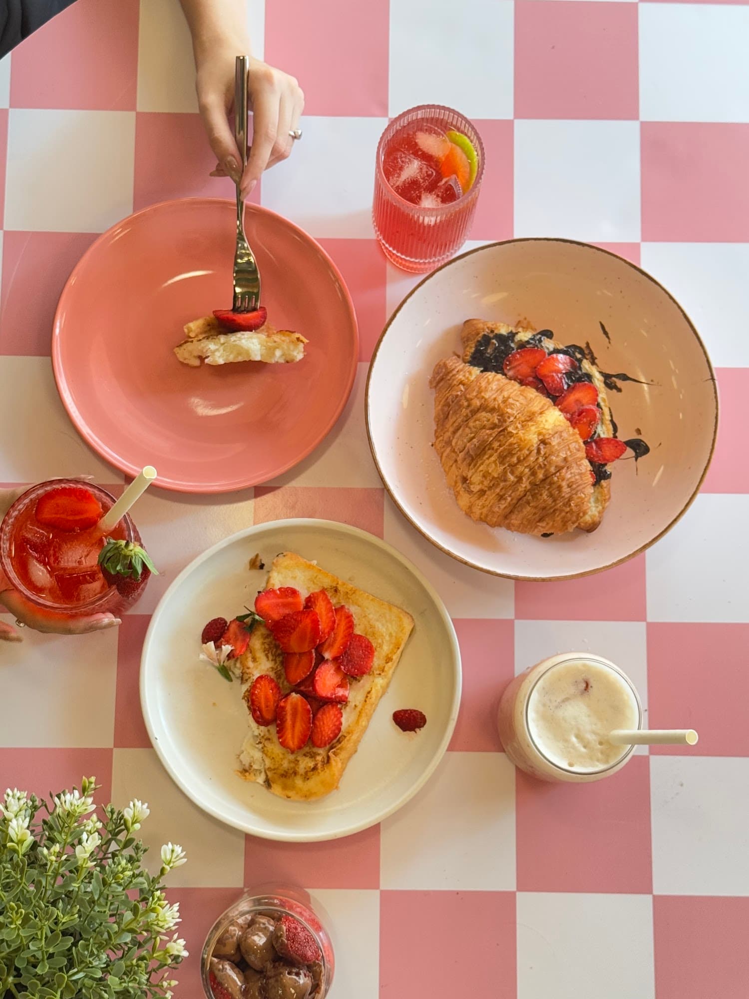 Tomato pasta with edible flowers